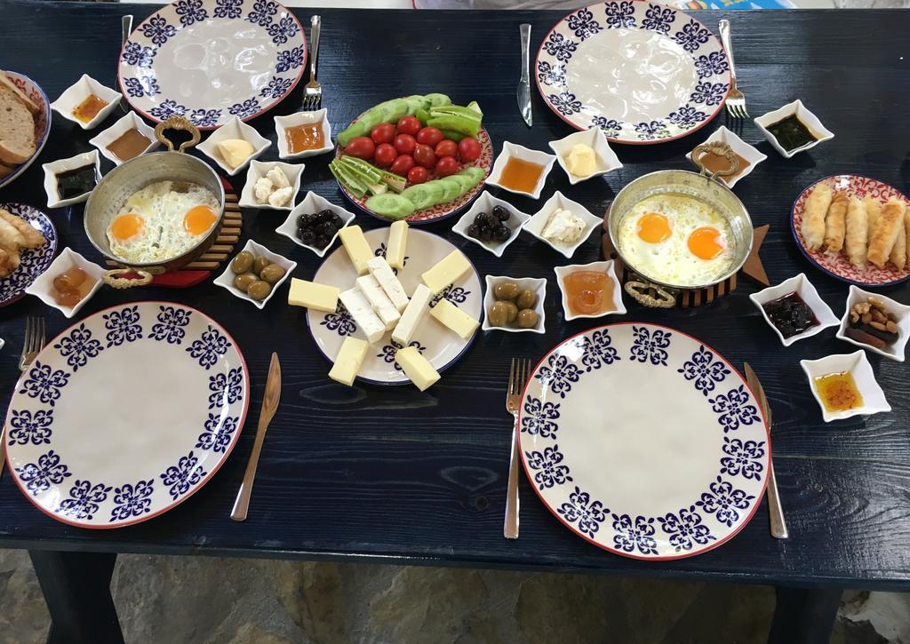 Zakkum Pansiyon Kaş Exterior foto